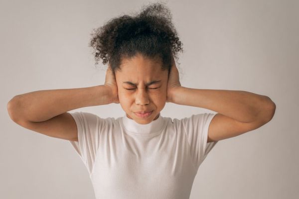 Tinnitus at Work: How to Stay Focused in a Noisy (or Too Quiet) Office